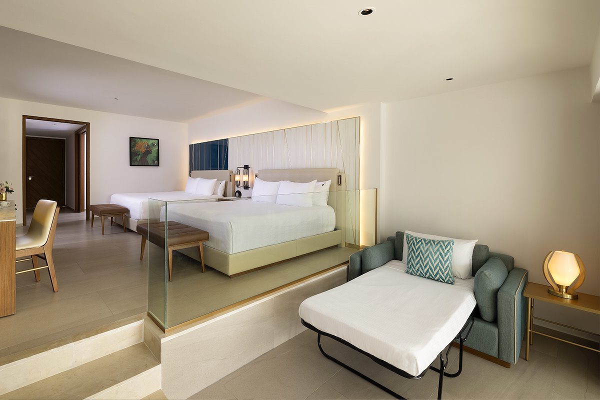 16369505_ImageLargeWidth