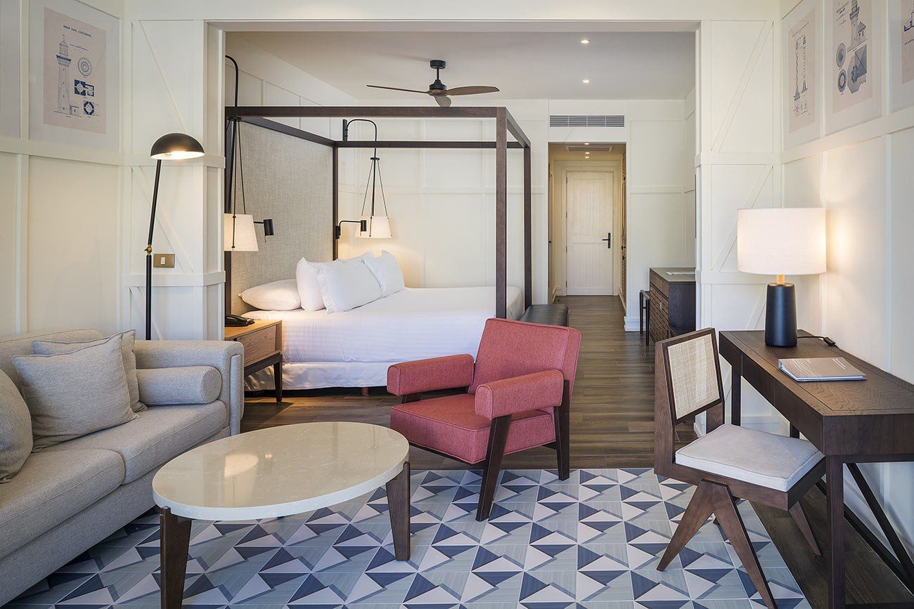 OEF_20Junior_20Suite_20Swim-Up_20-_20El_20Beso_20(2) OEF_20Junior_20Suite_20Swim-Up_20-_20El_20Beso_20(2)