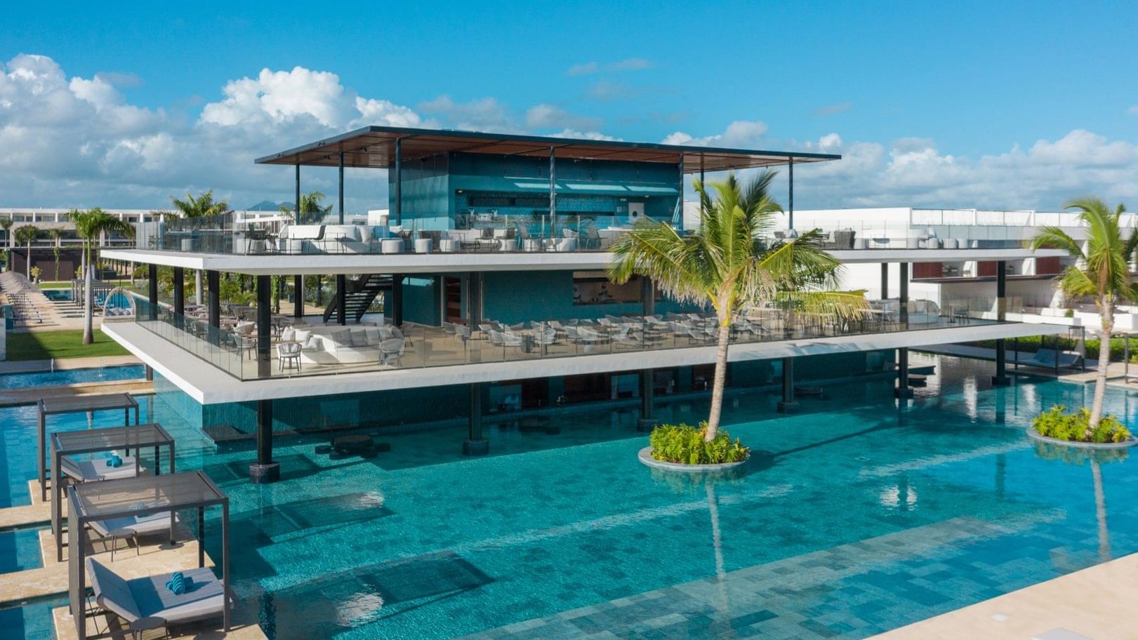 beach-club_wide beach-club_wide