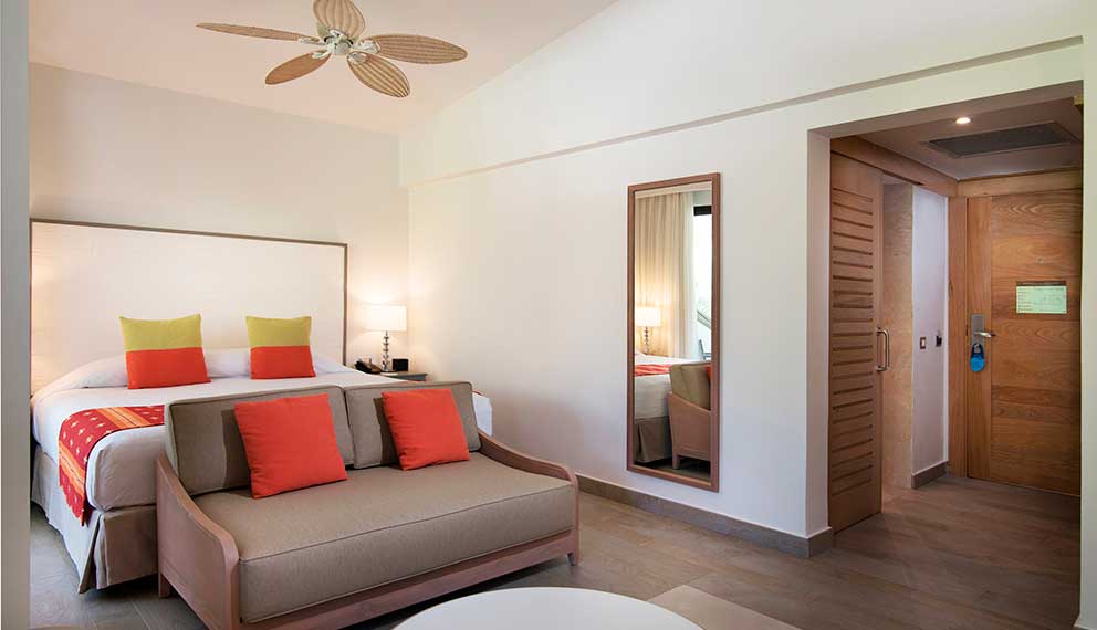 cataloniabavarobeach-room-privilegedjuniorsuite-6 cataloniabavarobeach-room-privilegedjuniorsuite-6