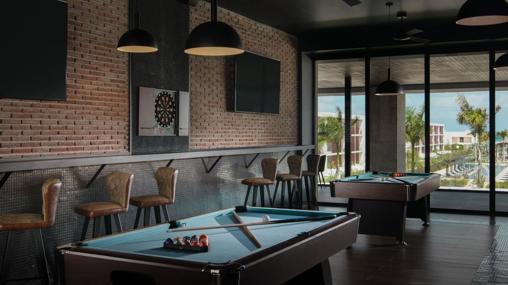 compton-street-02_wide compton-street-02_wide