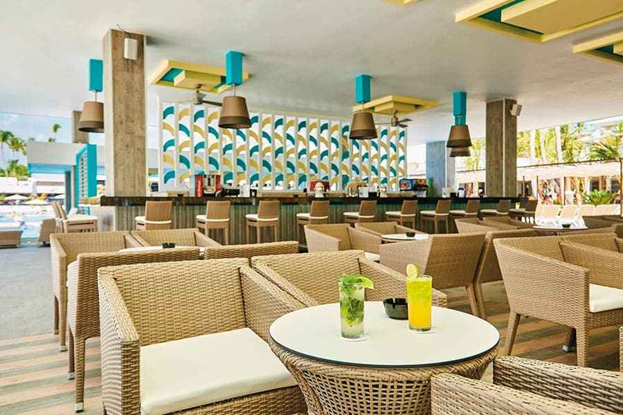 pool-bar-riu-bambu-2_tcm55-224488 pool-bar-riu-bambu-2_tcm55-224488