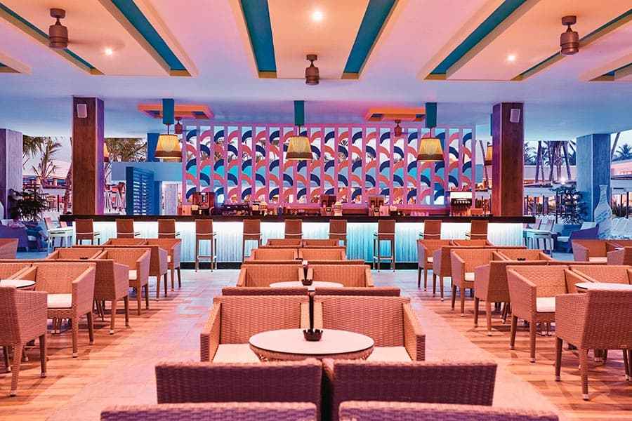 pool-bar-riu-bambu_tcm55-224487 pool-bar-riu-bambu_tcm55-224487