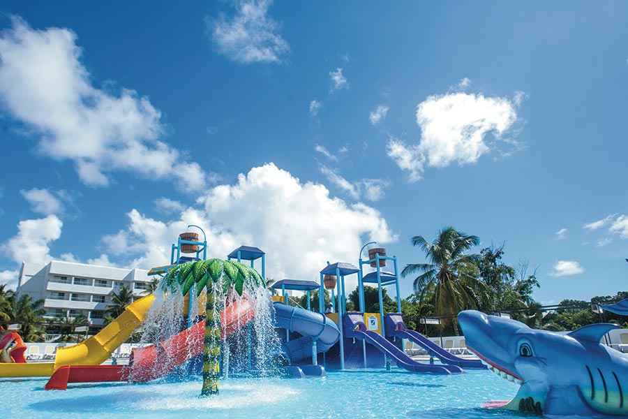 pool-riu-naiboa-4_tcm55-229746