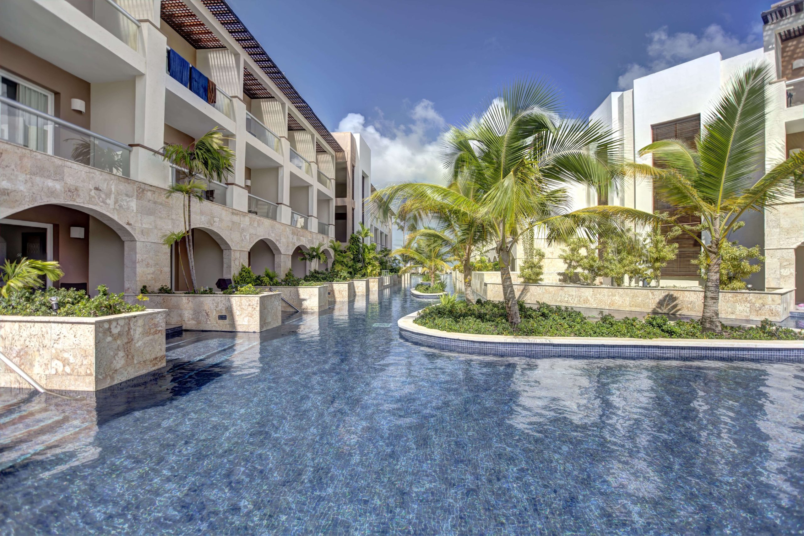 royalton_punta_cana-21-625db7a8dabf4-optimized royalton_punta_cana-21-625db7a8dabf4-optimized