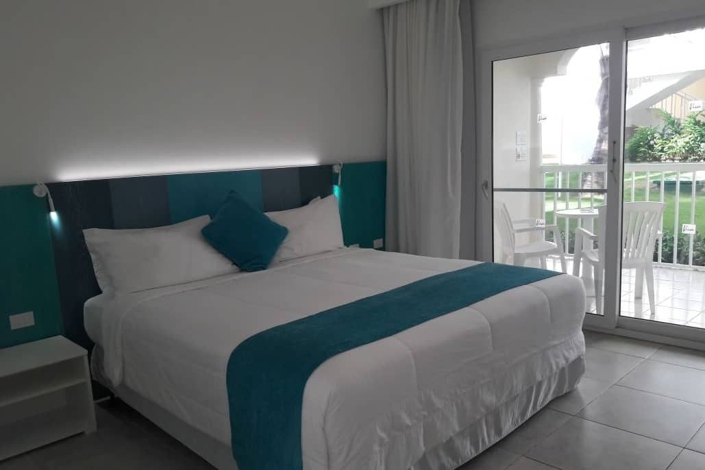 16318_guest_room_king_1