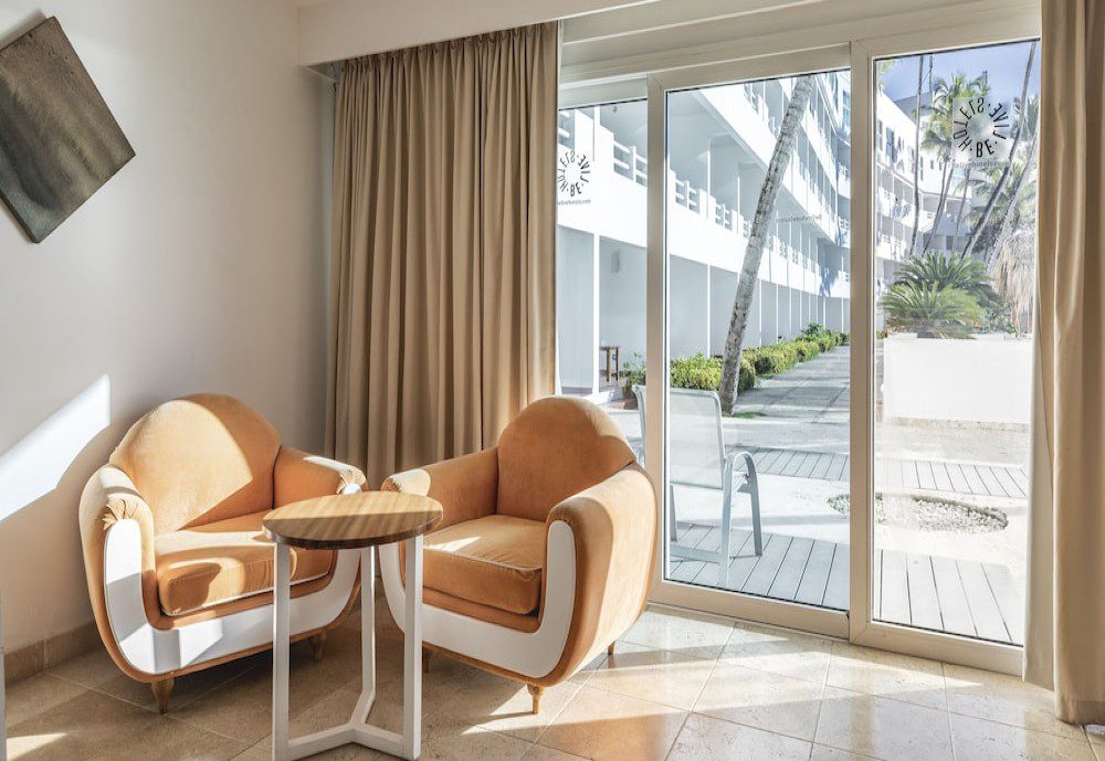 f6af285a_z f6af285a_z