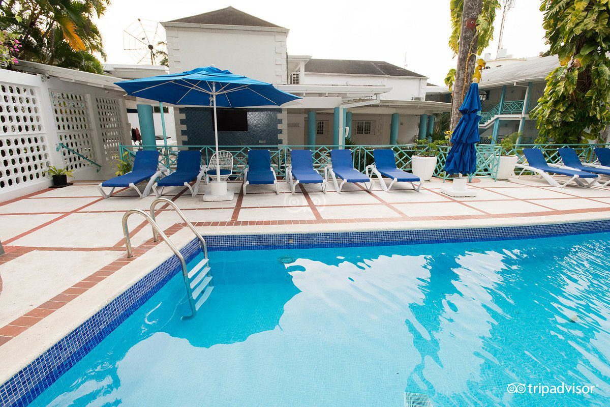 pool--v7809241 pool--v7809241