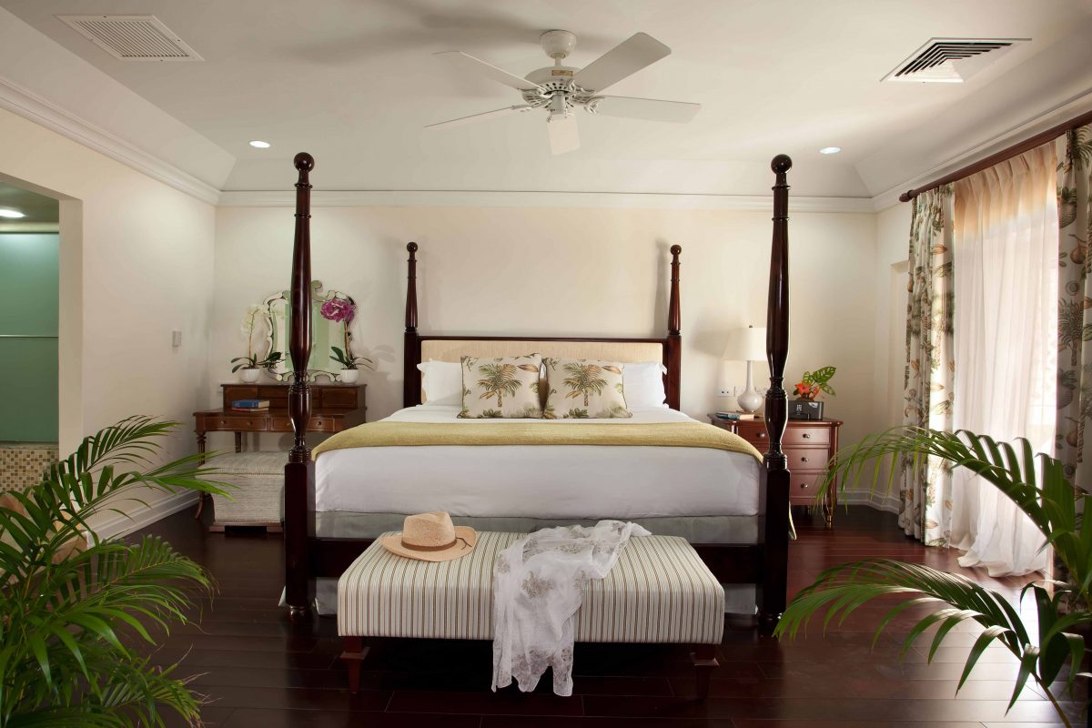 BH-Grand-Luxury-Oceanfront-Suite-1200x800