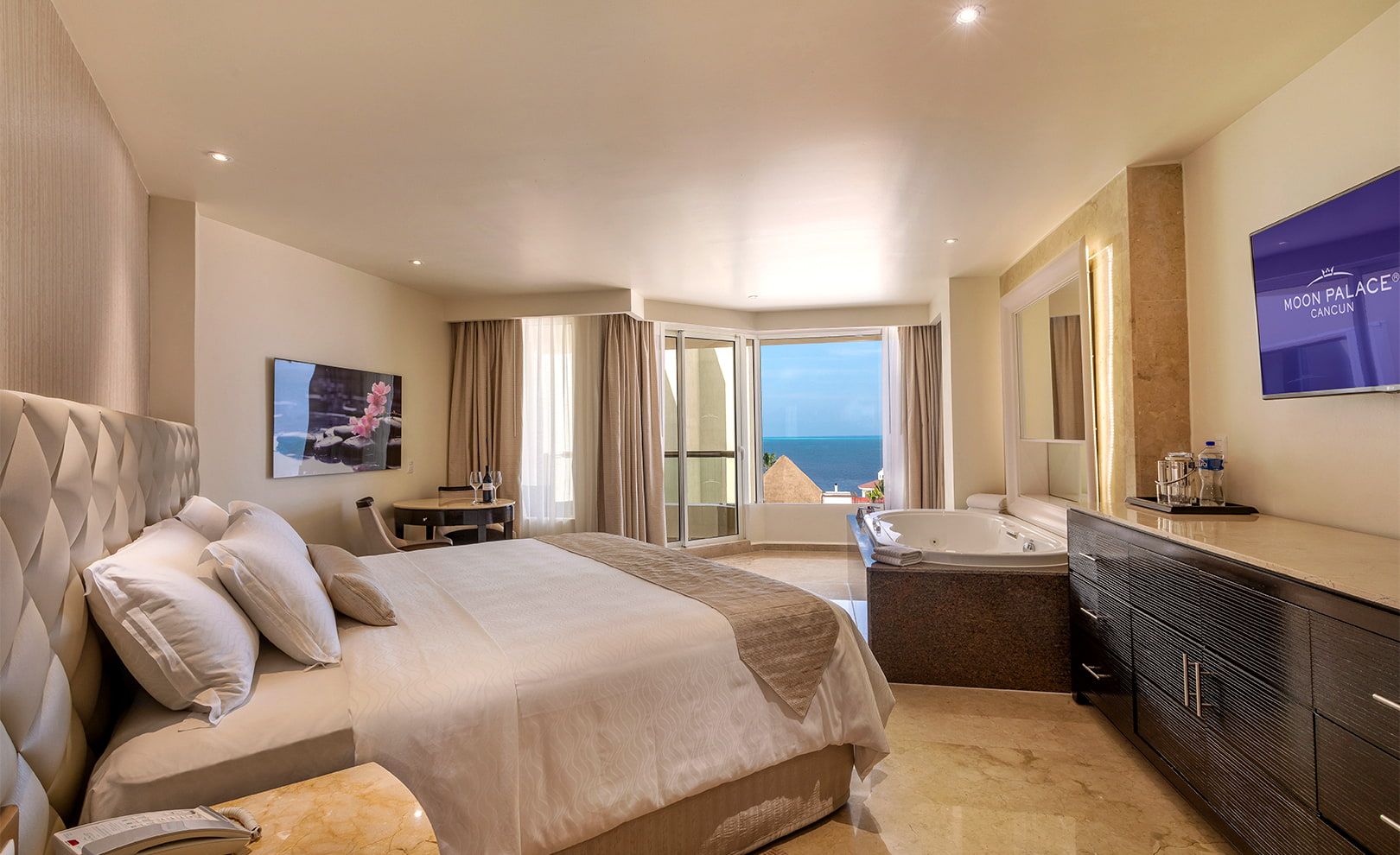 mpn_Room_Superior_Deluxe_Ocean_View_2_galeria_gallerygrid_1620x990px_4e69cf0079