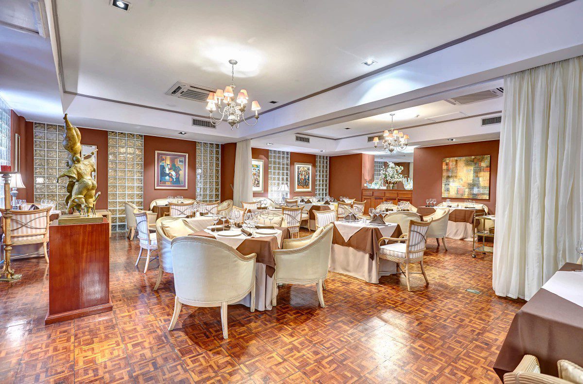 mystique_royal_chic_restaurant_lr_0008-6270351e4a054-optimized mystique_royal_chic_restaurant_lr_0008-6270351e4a054-optimized