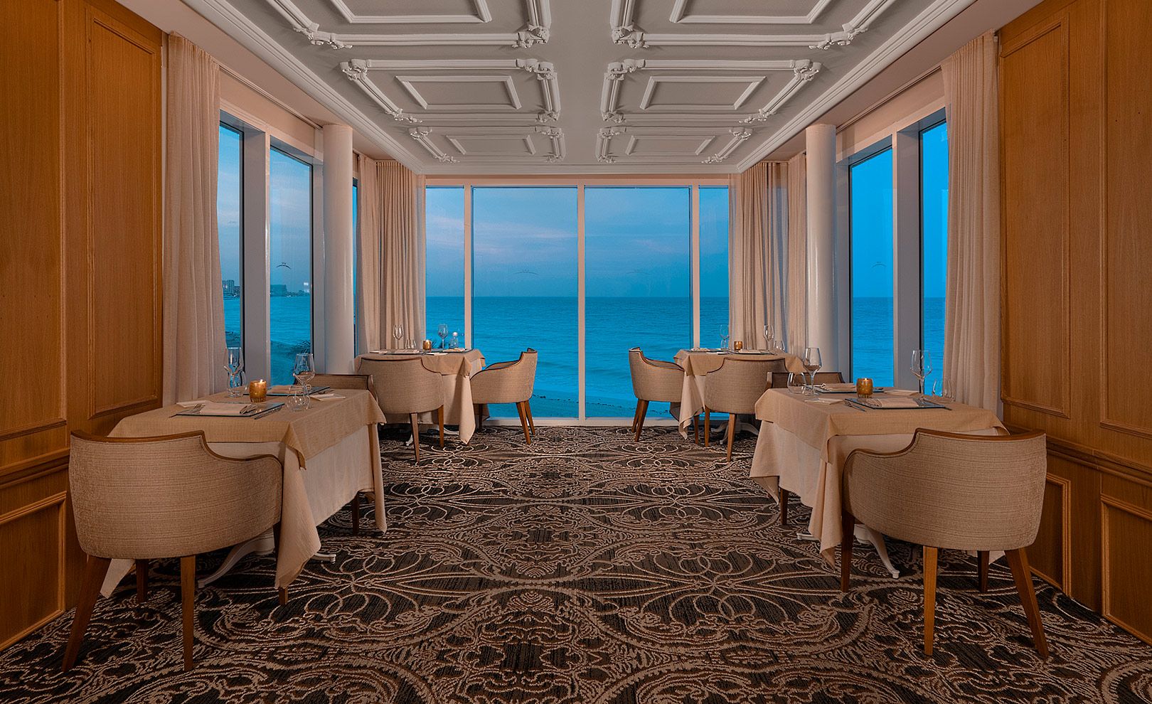 sp_gallery_dining_gallgrid_1620x990b_b367313b26 sp_gallery_dining_gallgrid_1620x990b_b367313b26