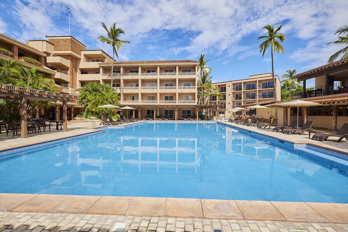 Alberca-principal Alberca-principal