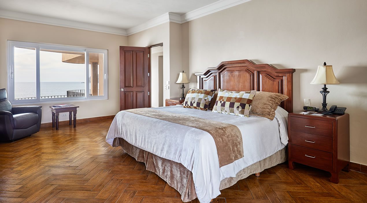 Recámara-Principal-del-Penthouse-Pacífica-de-Hotel-Playa-Mazatlán Recámara-Principal-del-Penthouse-Pacífica-de-Hotel-Playa-Mazatlán