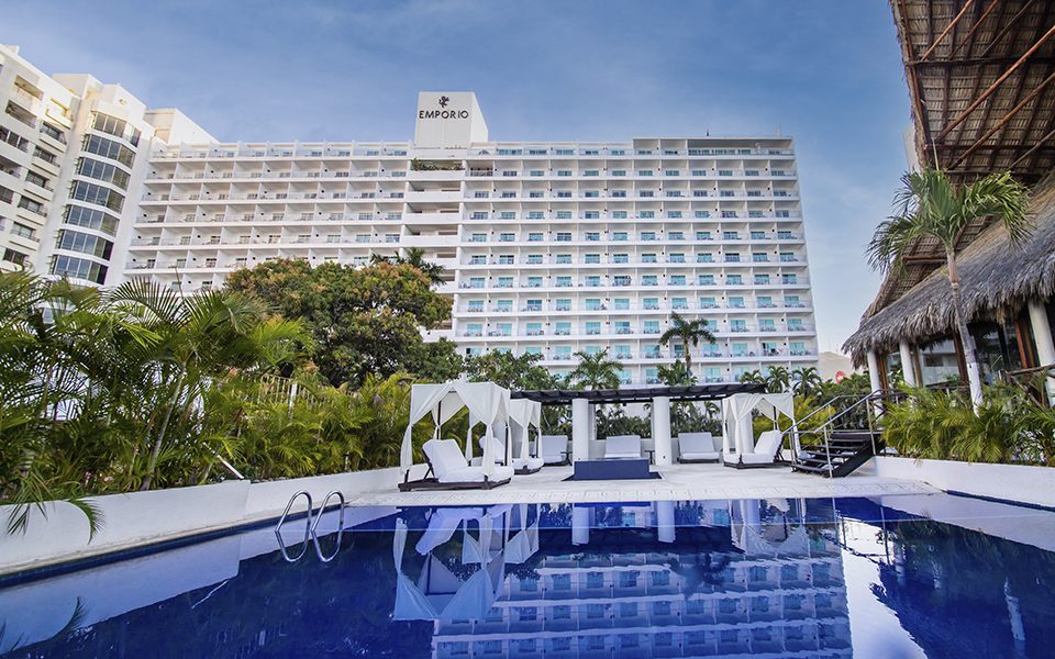 ALBERCA-ACA7-960x600-1