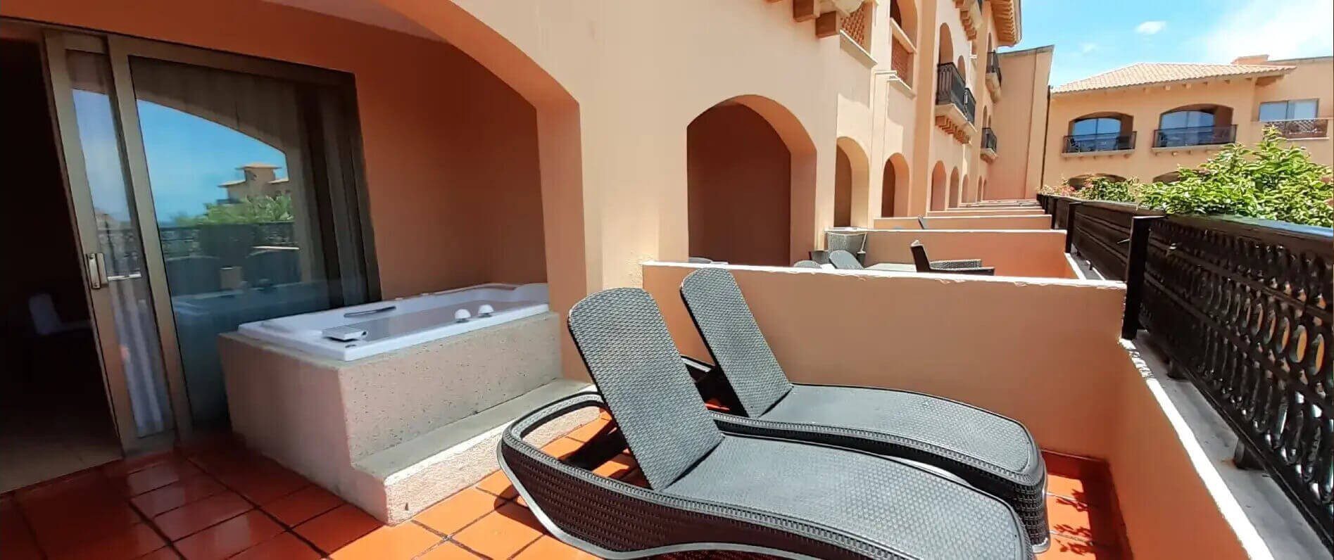 ocean-view-jacuzzi-room-rsl