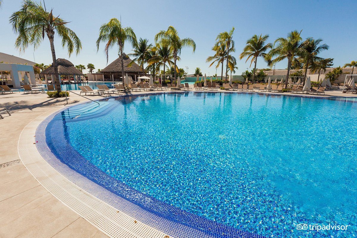 pool-2--v16019778 pool-2--v16019778