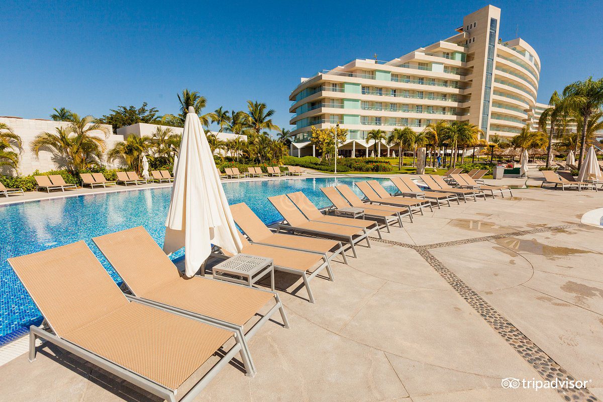 pool-3-kids-pool--v16019640 pool-3-kids-pool--v16019640