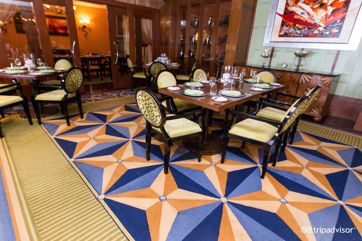 tabachin-restaurant--v8479001