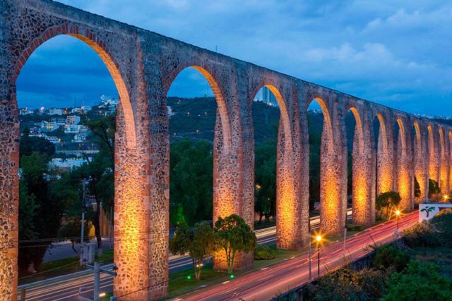 20191014_fotodeldia_acueducto-e1626273371399 https://dev.travelonica.com/wp-content/uploads/2023/08/20191014_fotodeldia_acueducto-e1626273371399-640x427.jpg