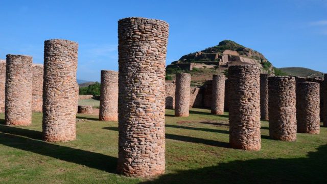 La Quemada Archaeological Site https://dev.travelonica.com/wp-content/uploads/2023/08/La-Quemada-Archaeological-Site-640x360.jpg