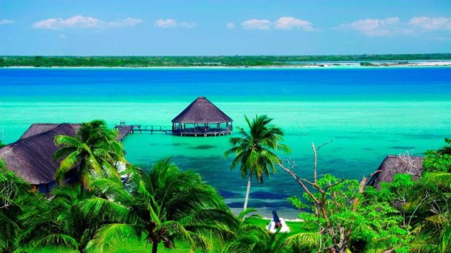 https://dev.travelonica.com/wp-content/uploads/2023/08/Laguna-de-Bacalar-640x360.jpg