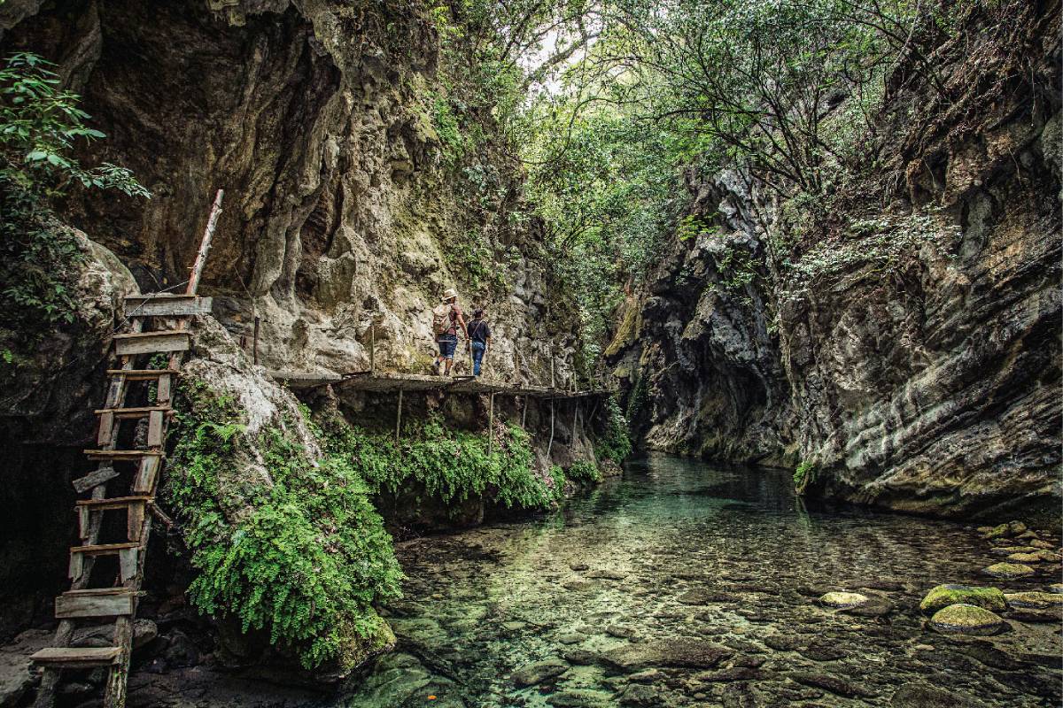 Pinal-de-Amoles-Puente-de-Dios https://dev.travelonica.com/wp-content/uploads/2023/08/Pinal-de-Amoles-Puente-de-Dios.jpg