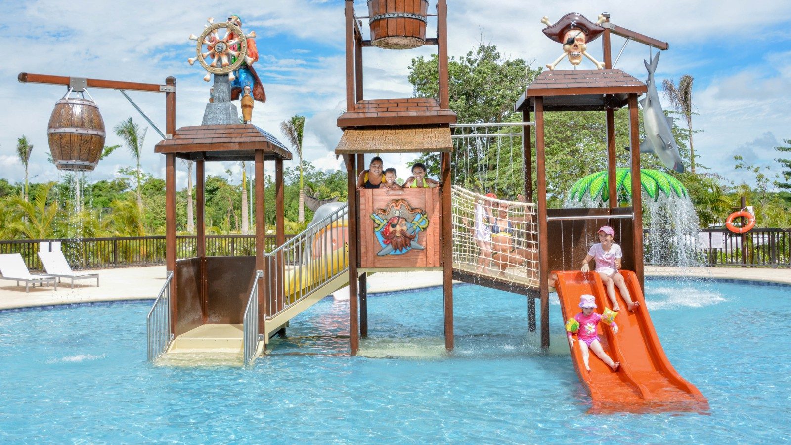 Playa-y-piscina2 (1) Playa-y-piscina2 (1)