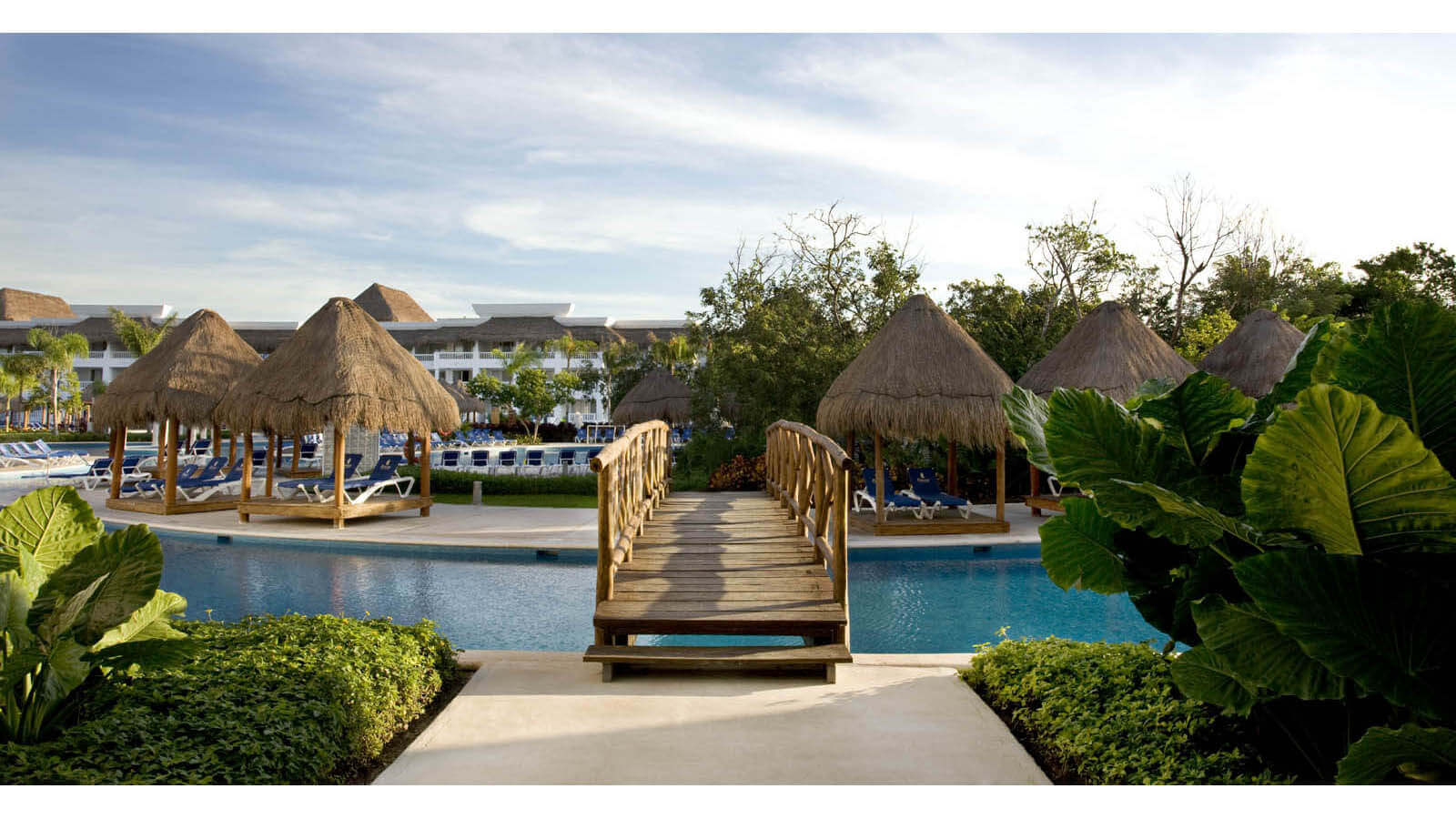 PlayaPiscina-Grand-Sunset-puente-piscina PlayaPiscina-Grand-Sunset-puente-piscina