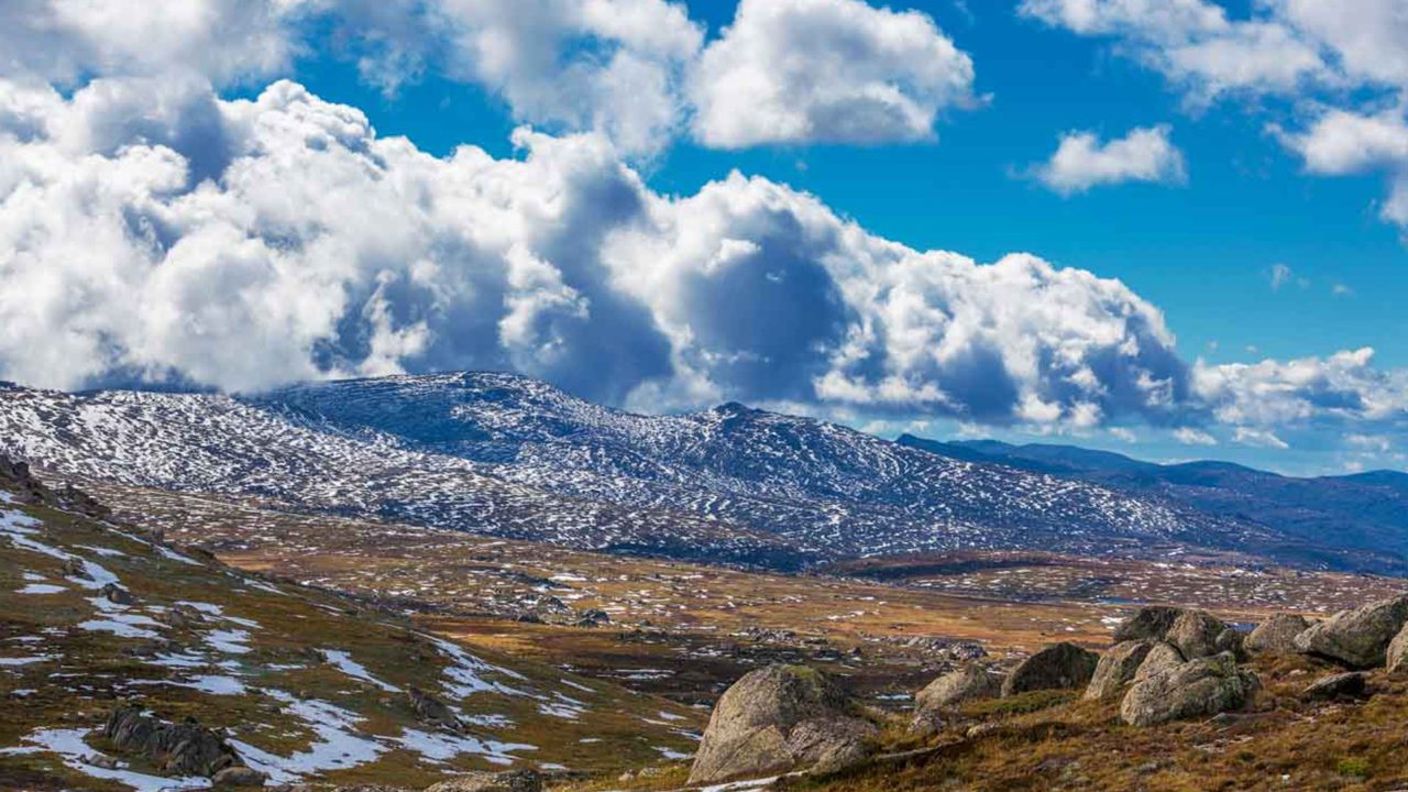 Visit the Kosciuszko National Park https://dev.travelonica.com/wp-content/uploads/2023/08/Visit-the-Kosciuszko-National-Park-1280x720.jpg