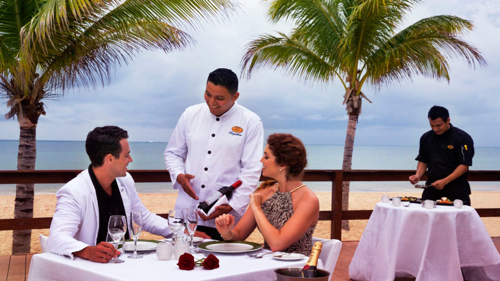 royalton_riviera_cancun-18-6255b7ae5a93a