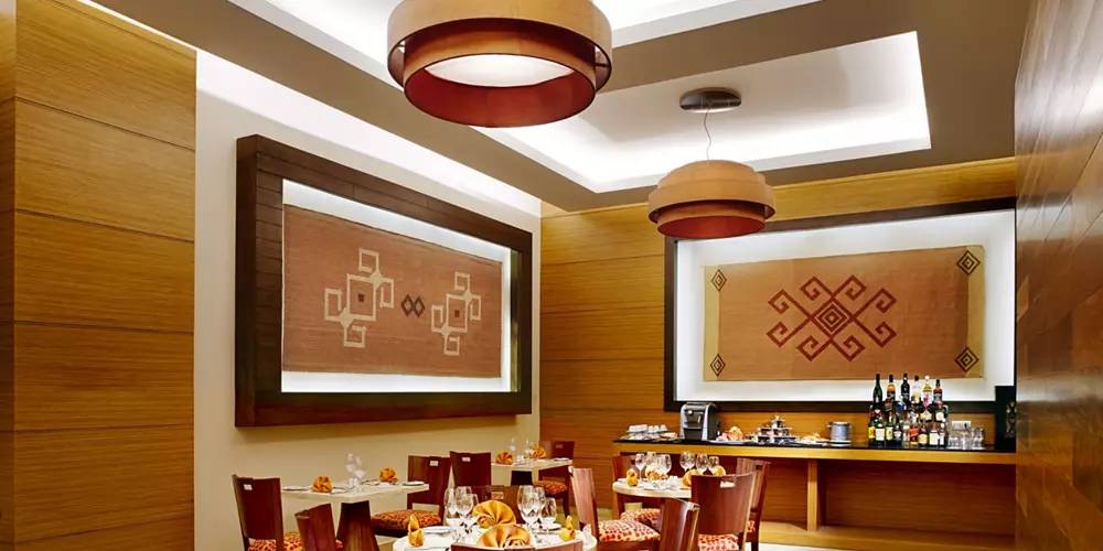 BMAYAB_INT_07_qlt=75&wid=1000&hei=500&fit=crop,1&f