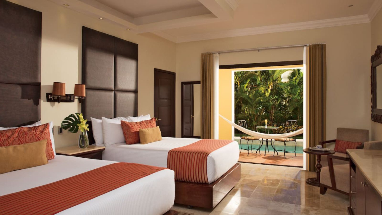 DRETU-P0012-Preferred-Club-Deluxe-Garden-View-Swim DRETU-P0012-Preferred-Club-Deluxe-Garden-View-Swim