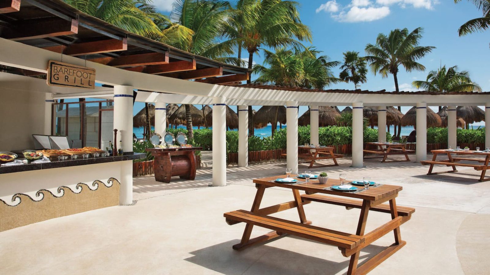 DRETU-P0036-Barefoot-Grill-Seating DRETU-P0036-Barefoot-Grill-Seating