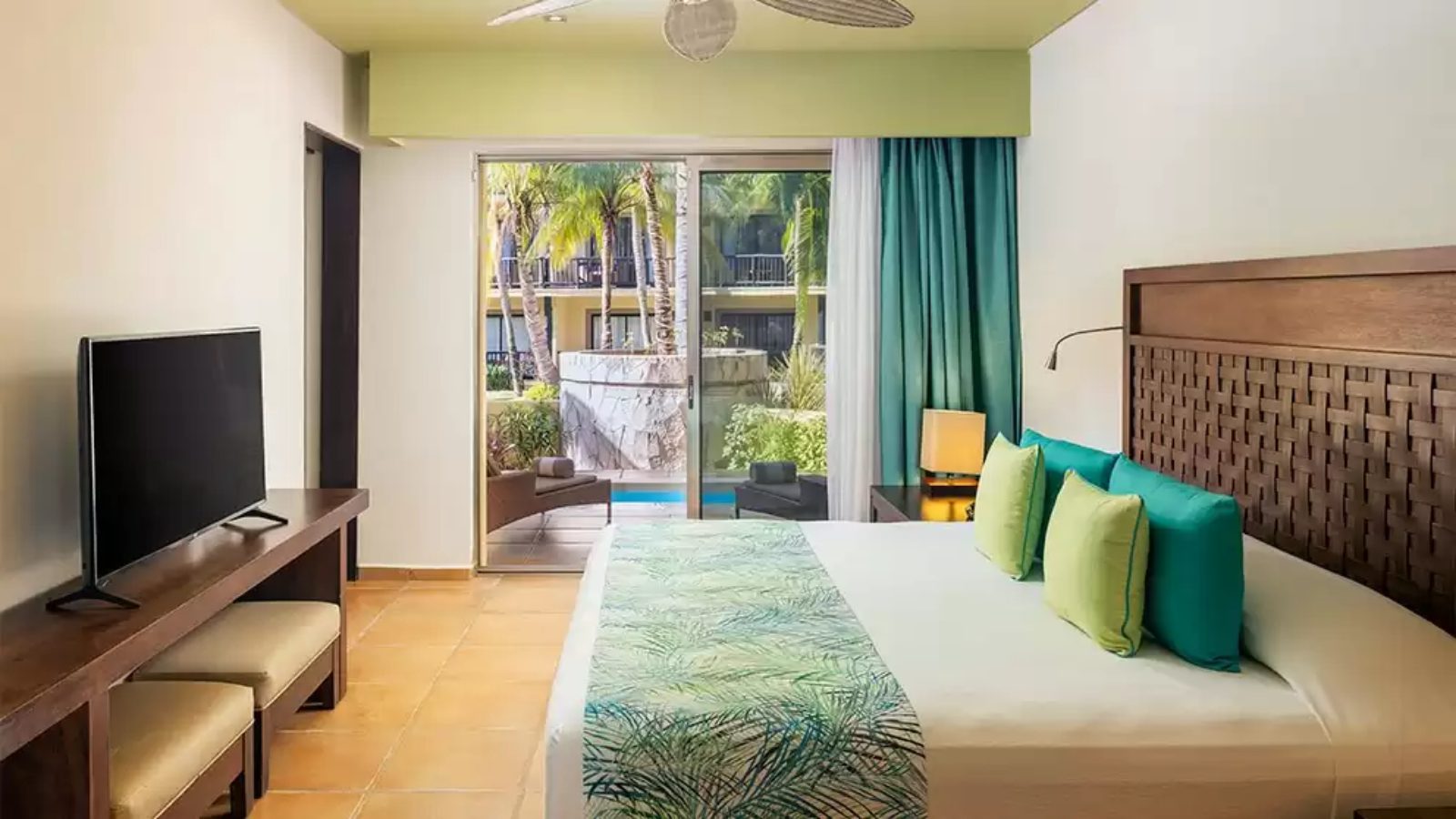 cataloniarivieramaya-privilegedsuite cataloniarivieramaya-privilegedsuite