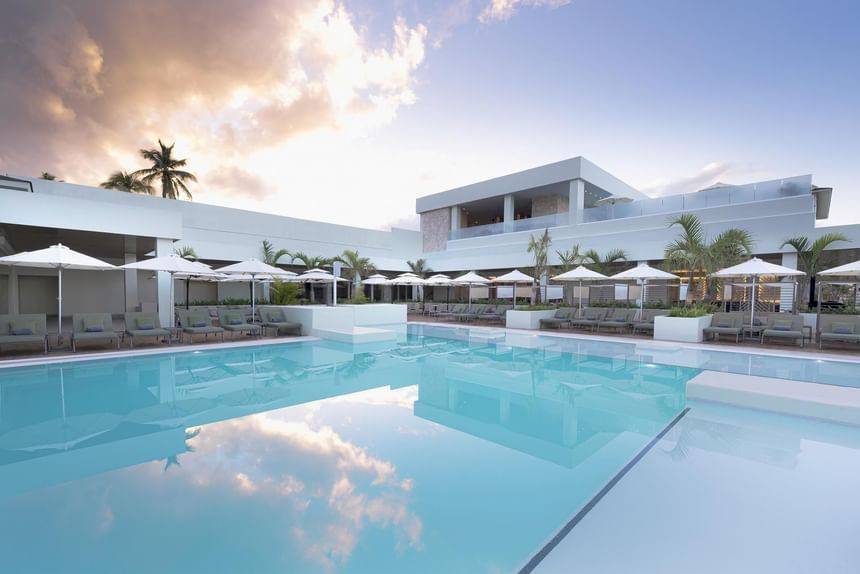 sunrise-piscina sunrise-piscina