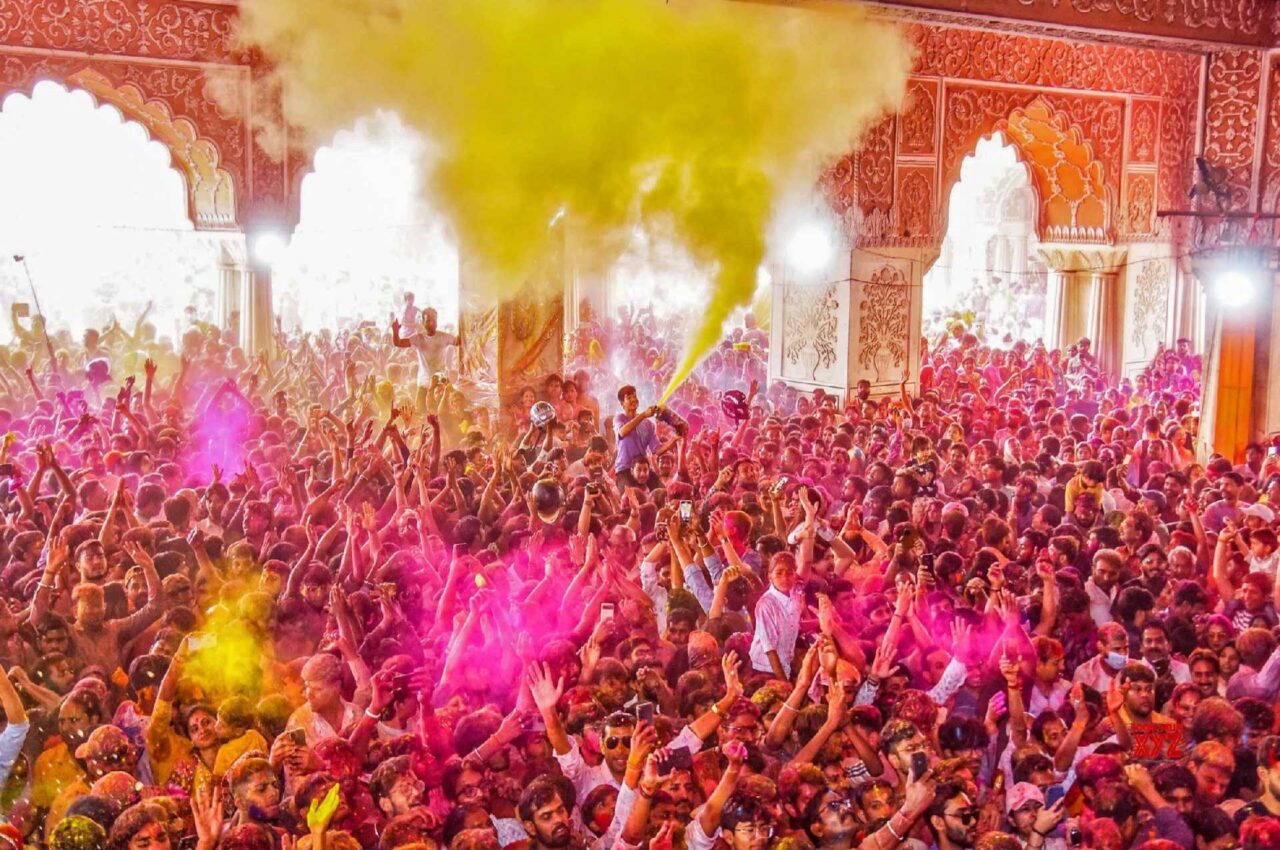 golden-triangle-tour-with-holi-festival-1713349214 https://dev.travelonica.com/wp-content/uploads/2024/09/golden-triangle-tour-with-holi-festival-1713349214-1280x850.jpg